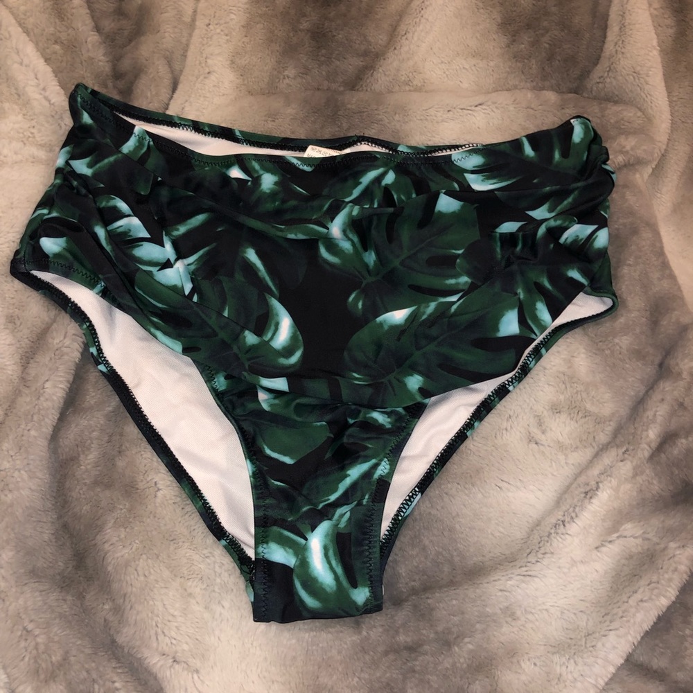 NWT High waisted Tropical Swim suit bottoms XL